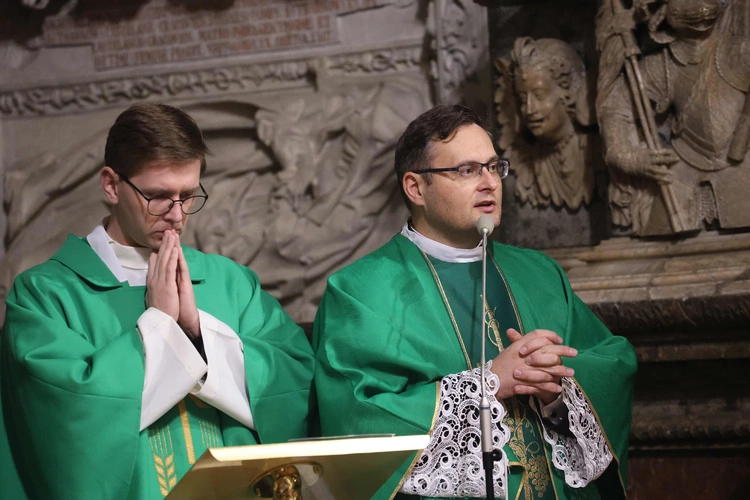 Pielgrzymka nauczycieli i wychowawców
