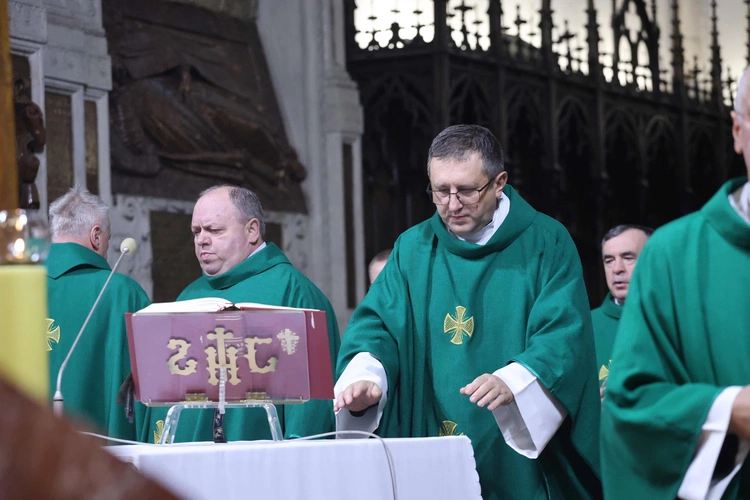 Pielgrzymka nauczycieli i wychowawców