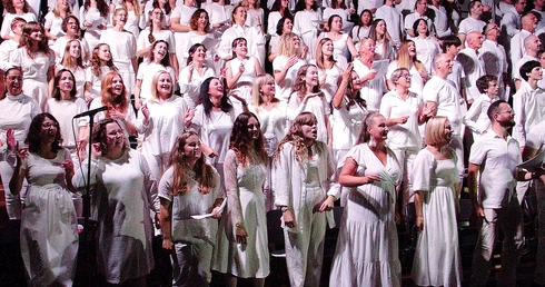 Niebo zstąpi na ziemię…Festiwal 7×Gospel łączy pokolenia