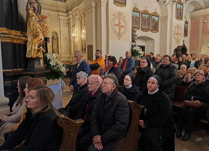 Tuchów. Październikowe czuwanie o powołanie
