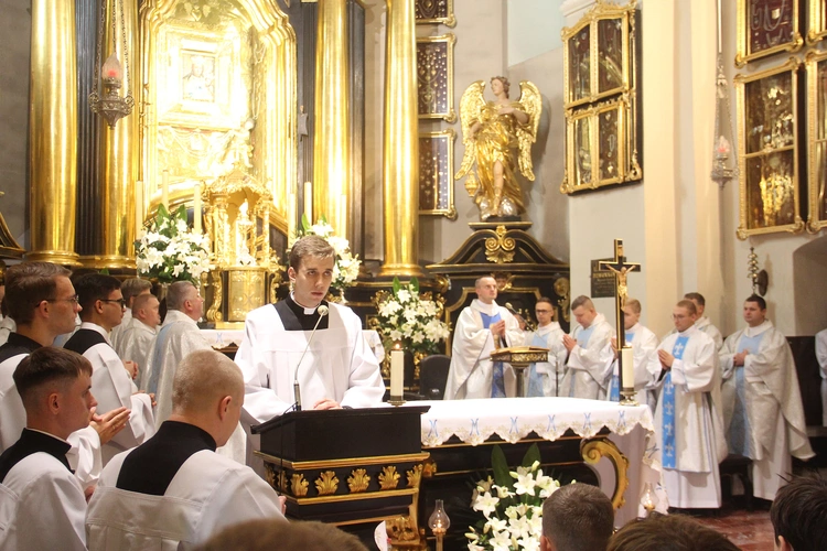 Tuchów. Październikowe czuwanie o powołanie