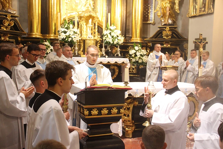 Tuchów. Październikowe czuwanie o powołanie