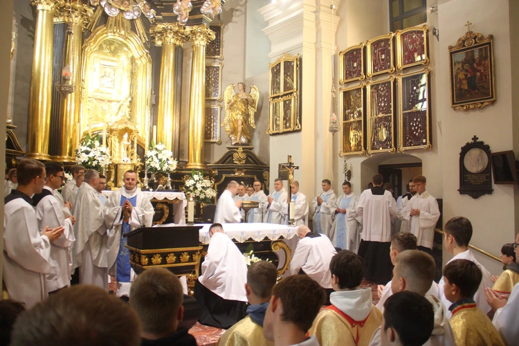 Tuchów. Październikowe czuwanie o powołanie
