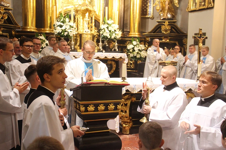 Tuchów. Październikowe czuwanie o powołanie