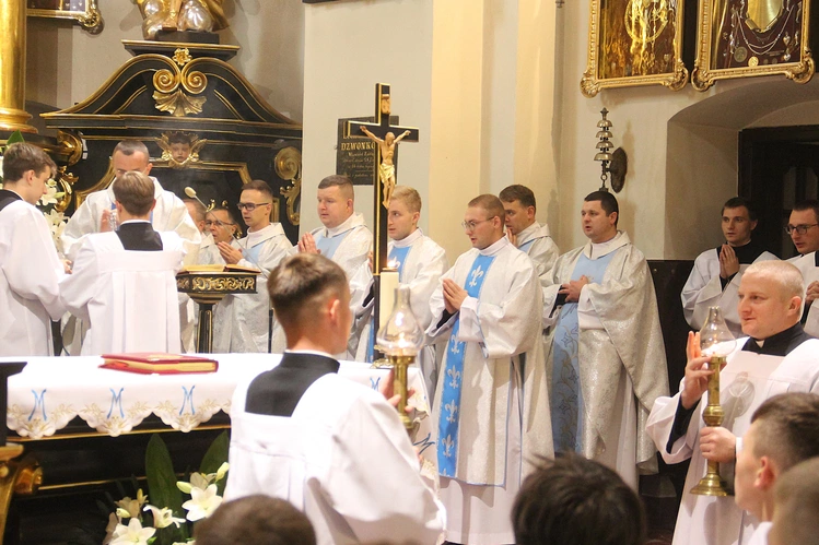 Tuchów. Październikowe czuwanie o powołanie