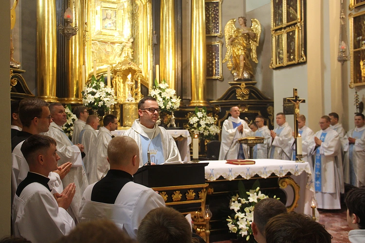 Tuchów. Październikowe czuwanie o powołanie