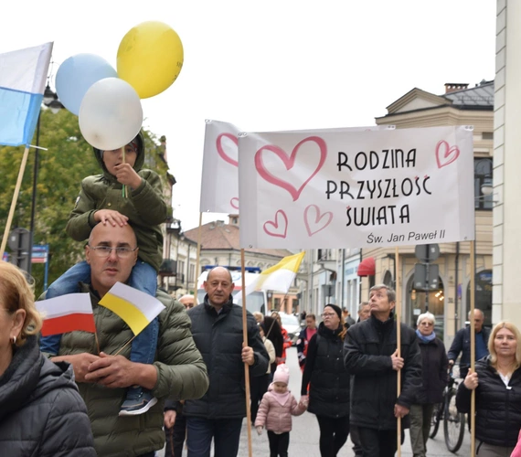 Marsz dla życia i rodziny w Nowy Sączu