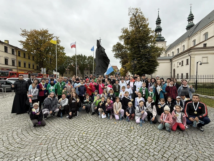 W hołdzie świętemu. Dzień Papieski w Łowiczu