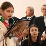 Z koncertami i konkursami
