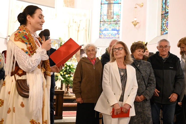 Z koncertami i konkursami