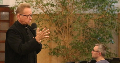 Szkoła Biblijna dla Dorosłych