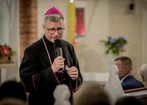 Zafascynowani Jezusem. Bp Okroj o istocie życia konsekrowanego