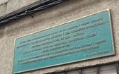 Tablica upamiętniająca wydarzenia z 13 czerwca 1929 r.