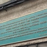 Tablica upamiętniająca wydarzenia z 13 czerwca 1929 r.