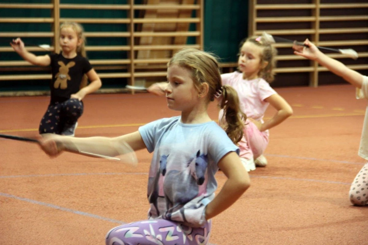 Trening mażoretek Mini Magnolia, mistrzyń świata z Kotulina