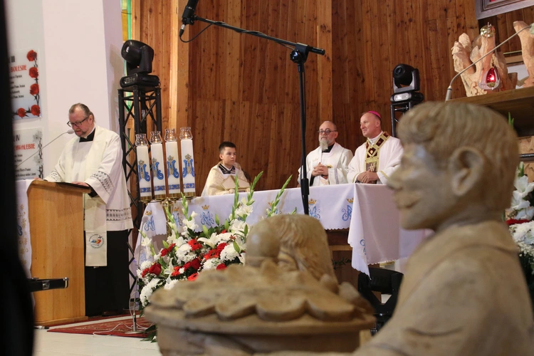 Lucień. Poświęcenie figury św. Kazimierza