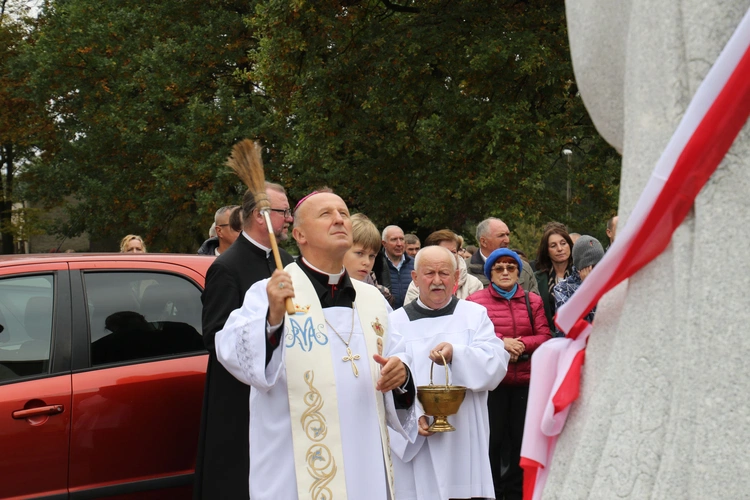 Lucień. Poświęcenie figury św. Kazimierza