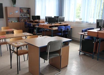 MEN: w Polsce jest 707,6 tys. nauczycieli