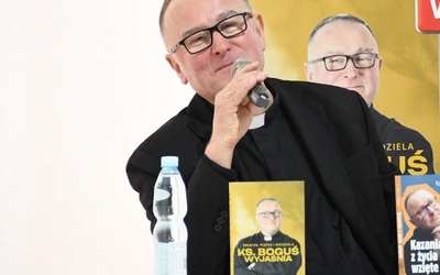 Czym różni się opłatek wigilijny od Komunii Świętej?