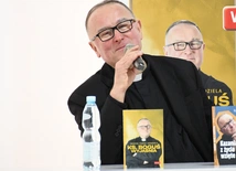 Czym różni się opłatek wigilijny od Komunii Świętej?
