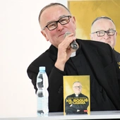 Czym różni się opłatek wigilijny od Komunii Świętej?
