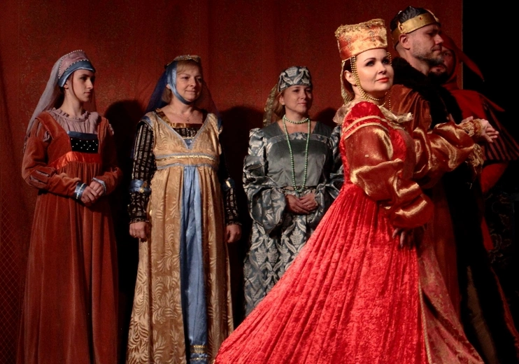 Spektakl "Farfurka Królowej Bony" w wykonaniu Teatru Kaworki
