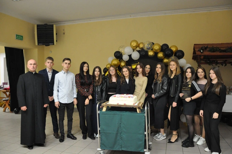 Jubileusz Katolickiego Stowarzyszenia Młodzieży w Krzątce