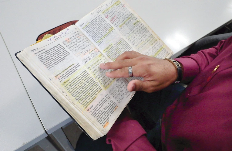 „Straciłem swój kraj. Straciłem córki, straciłem swoją kulturę”. Poruszające świadectwo Jemeńczyka, który odnalazł Jezusa