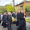 Kapłani pielgrzymowali do miejsca,  w którym posługiwał błogosławiony.
