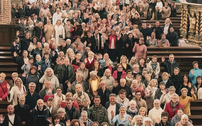 Podczas Eucharystii abp Józef Górzyński wskazywał, żeby trzymać się bardzo mocno we wspólnotach odnowy, wpatrywać w Chrystusa, Jego nauczanie i otwierać się na Ducha Świętego.