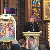 Wprowadzenie w obrady w seminaryjnej kaplicy.