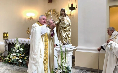 – Bądźcie wdzięczni Bogu za to, co się dokonało. Starajcie się dać dobry wzór nie tylko we wnętrzu swojej wspólnoty, ale także gdziekolwiek poprowadzą was wasze drogi – prosił biskup.