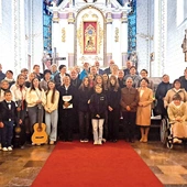 Pątnicy jubileuszowi, którzy na co dzień służą grą i śpiewem w parafiach.