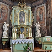 Wnętrze mikuszowickiej świątyni  po konserwacji.