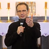 Wiara bez ściemy. Cykl otwartych spotkań z bp. Maciejem Małygą na dworcu