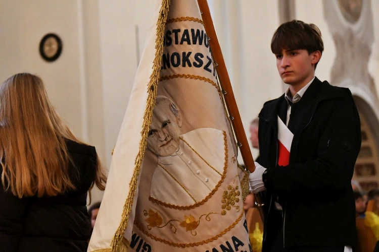 Szkoły noszące imię Jana Pawła II w tym roku przyjechały do Sulęcina