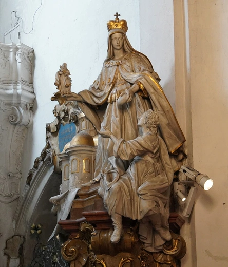 Pielgrzymka chorych, a także uczniów szkoły imienia św. Jadwigi u swojej patronki