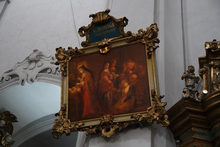 Pielgrzymka chorych, a także uczniów szkoły imienia św. Jadwigi u swojej patronki