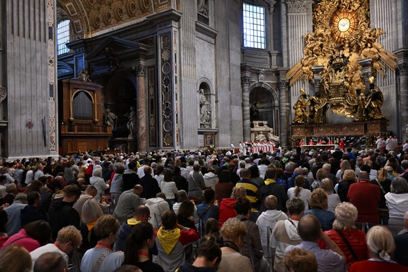 Pielgrzymi z Polski w Bazylice Watykańskiej