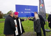 Odsłonięcie i poświęcenie tablicy na rondzie św. Jadwigi Śląskiej