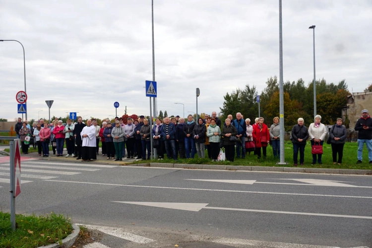 Odsłonięcie i poświęcenie tablicy na rondzie św. Jadwigi Śląskiej