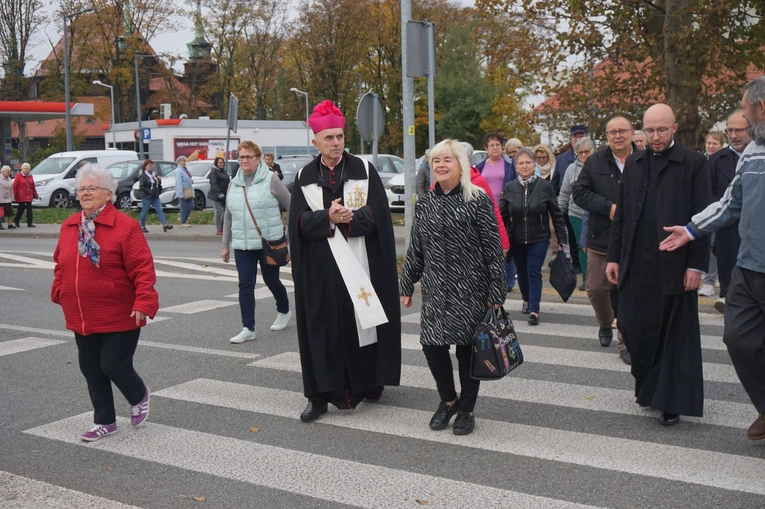 Odsłonięcie i poświęcenie tablicy na rondzie św. Jadwigi Śląskiej