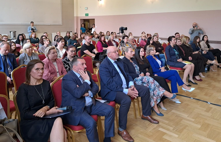 Wierzchowsławice. II Konferencja Terapeutyczna