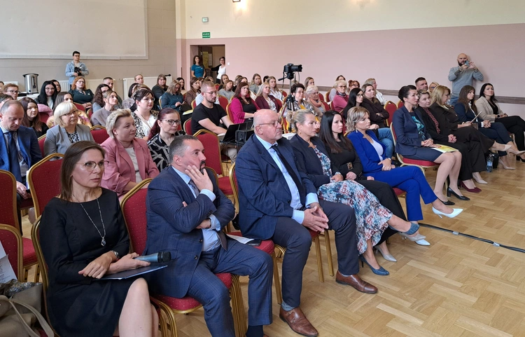 Wierzchowsławice. II Konferencja Terapeutyczna