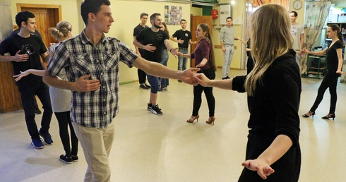 Kursy tańca we wrocławskich parafiach - ruszyły zapisy!