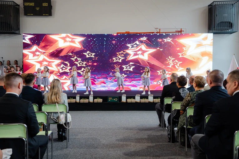 Nowa szkoła w Gródku k. Grybowa