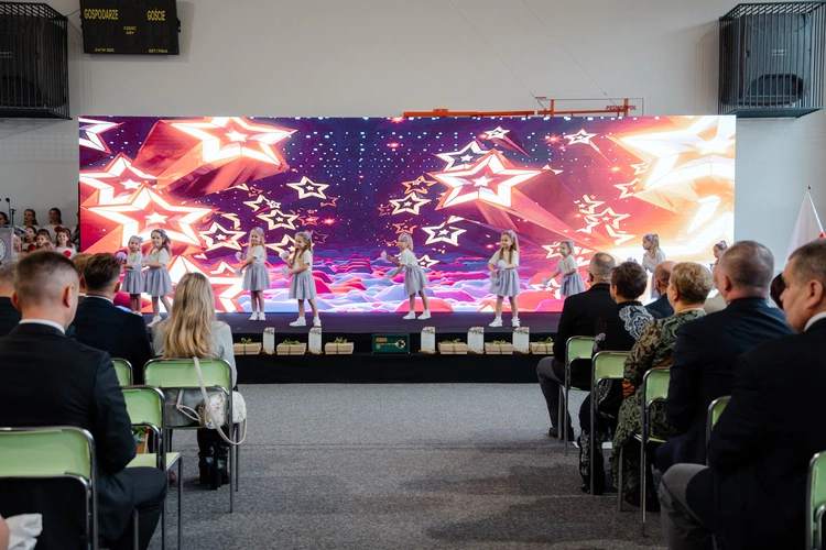 Nowa szkoła w Gródku k. Grybowa