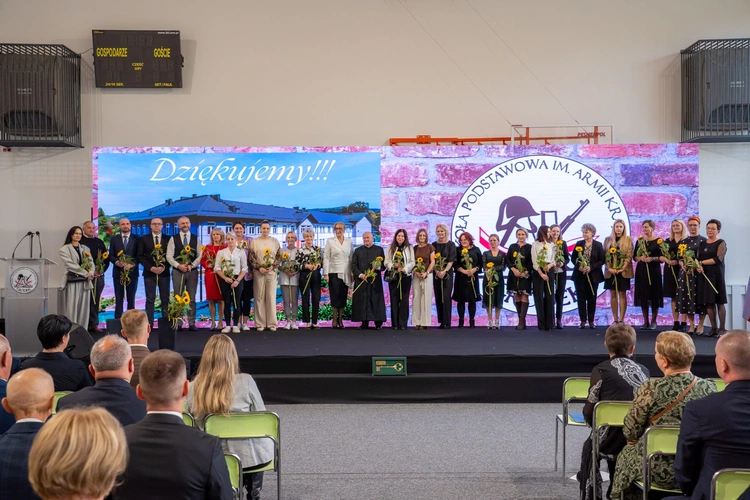 Nowa szkoła w Gródku k. Grybowa