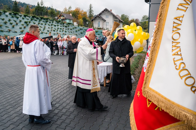 Nowa szkoła w Gródku k. Grybowa