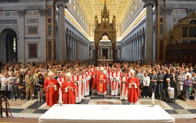 Abp Przybylski w bazylice św. Pawła za Murami: Walczmy o wiarę nie mieczem, ale własną świętością życia